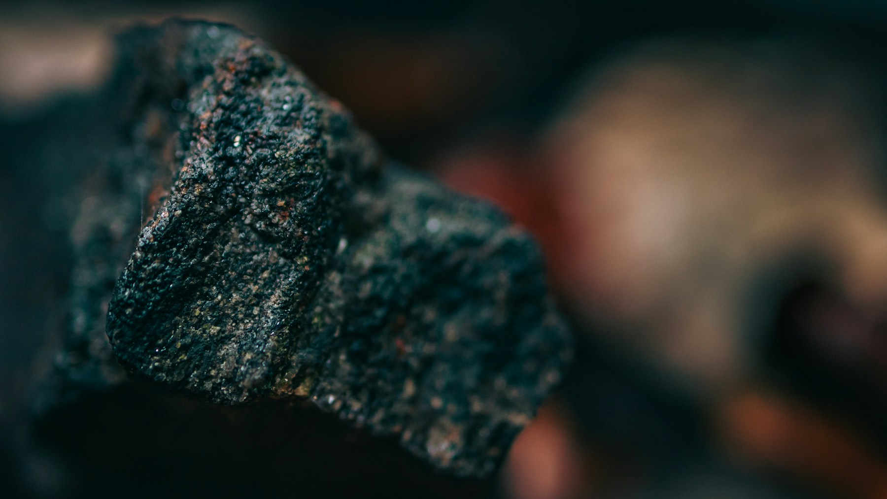 Natural Sri Lankan Vein Graphite Mineral